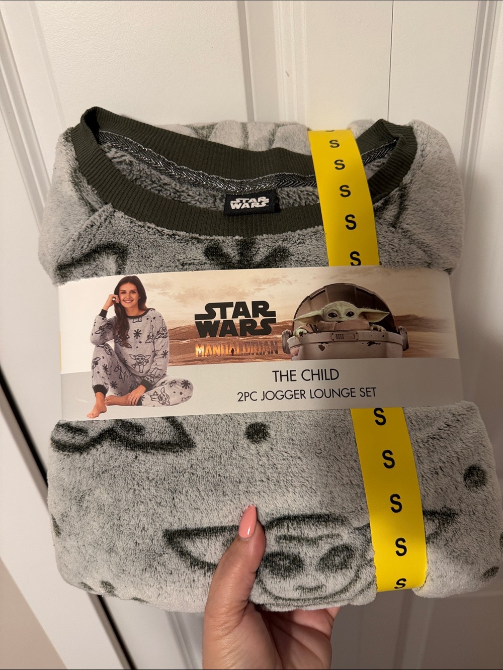 NWT Star Wars 2PC Jogger Lounge Set - Small